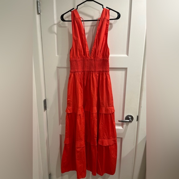 NWT Abercrombie Smocked Waist Tiered Midi Dress with pockets - Picture 3 of 10